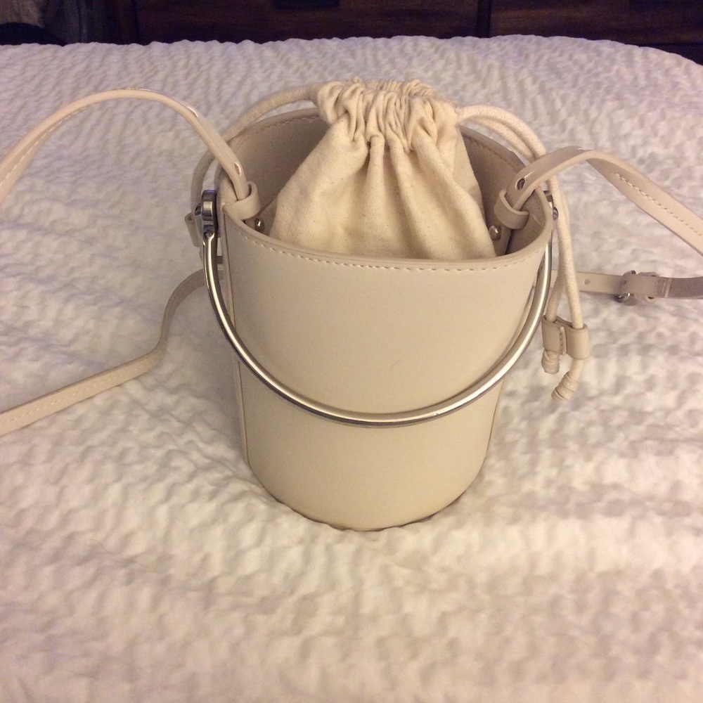 Elegant Cream Crossbody Bag